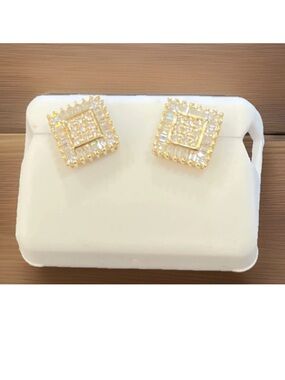 Masonite stud earrings new